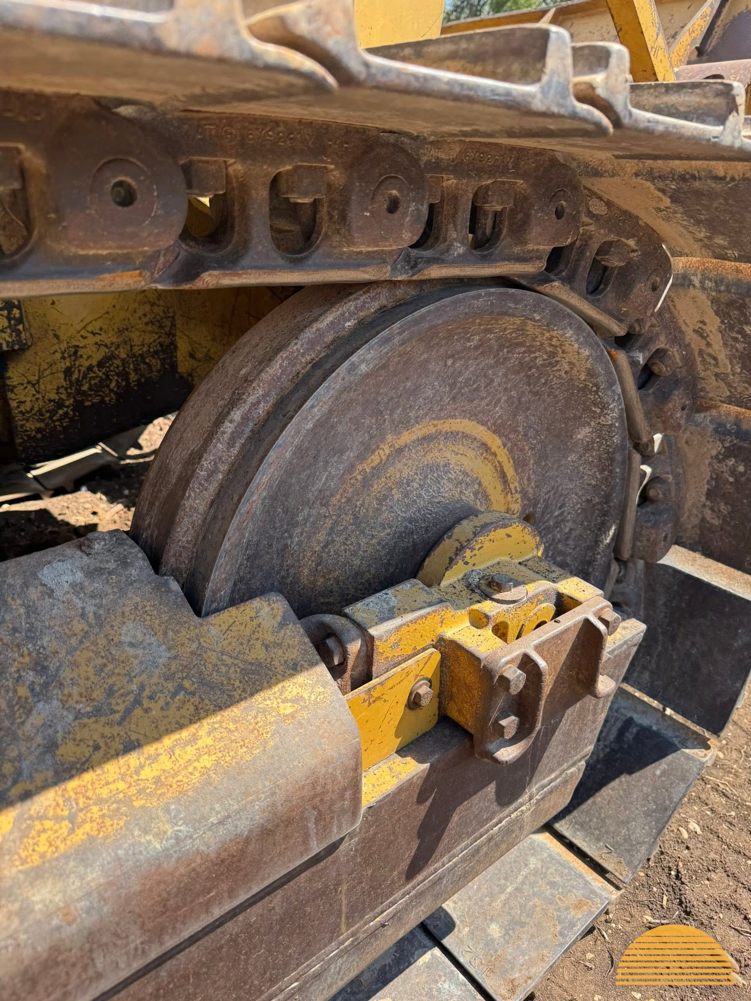2009 CAT 939C track loader photo 8