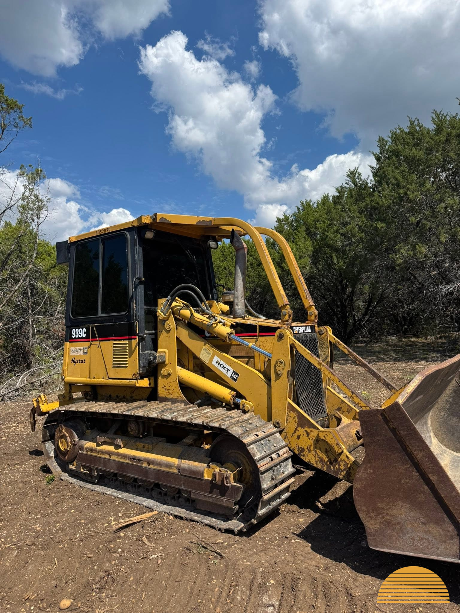 2009 CAT 939C track loader photo 3