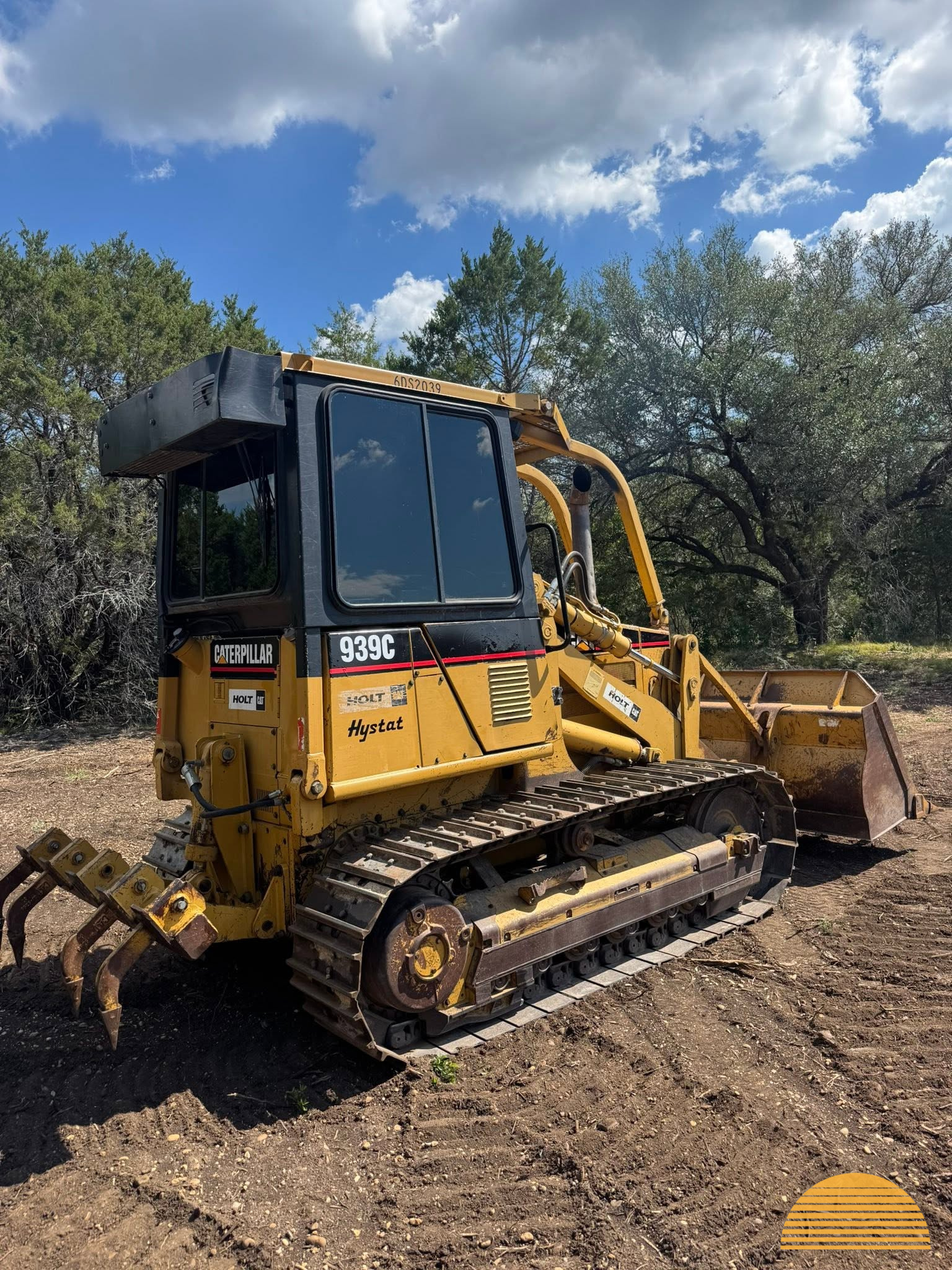 2009 CAT 939C track loader photo 5