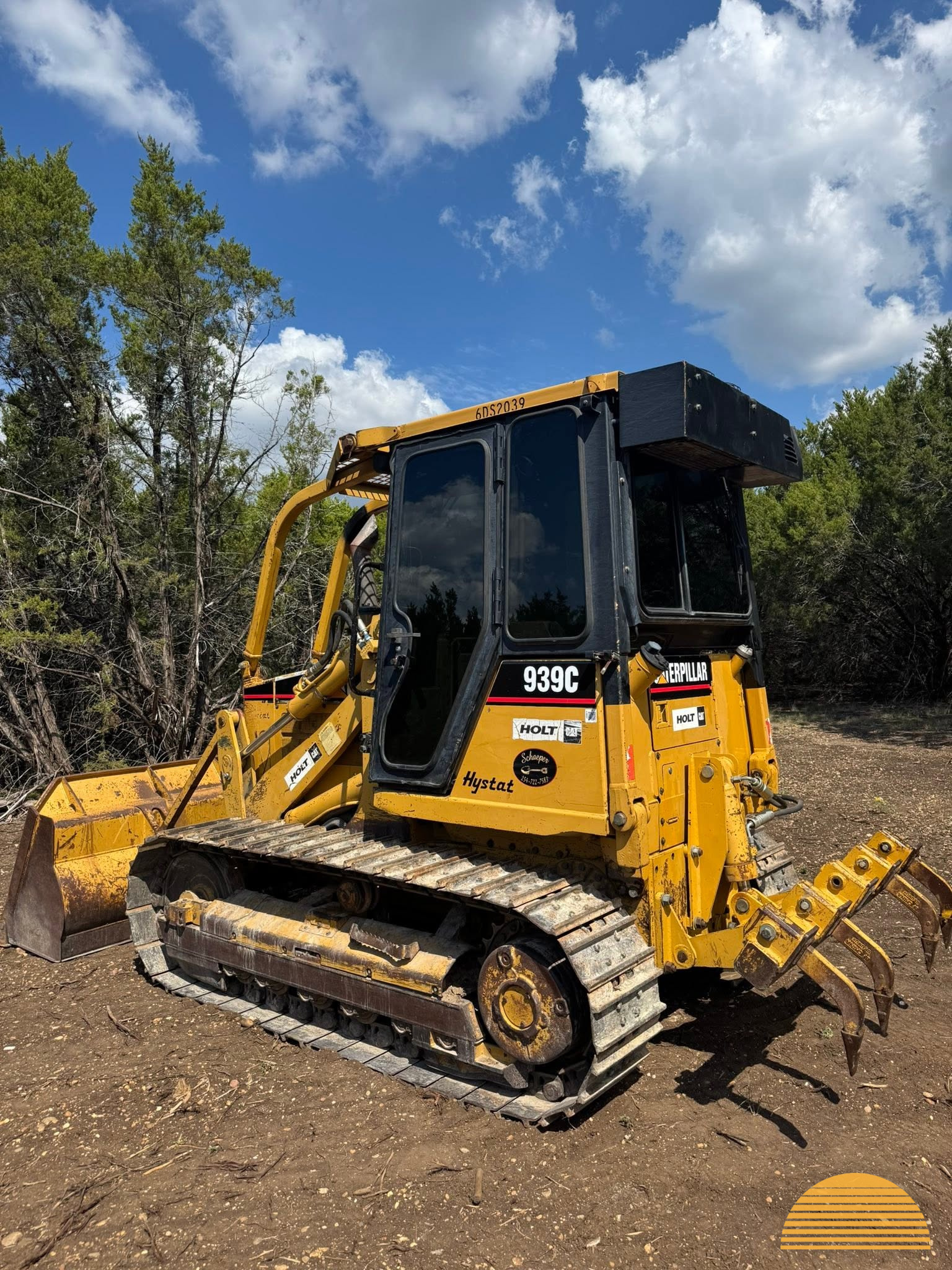 2009 CAT 939C track loader photo 6