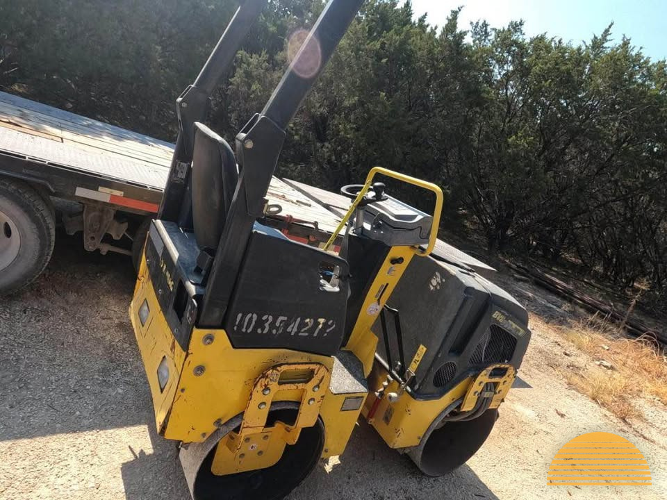2013 Bomag bw-90-50 compact drum roller