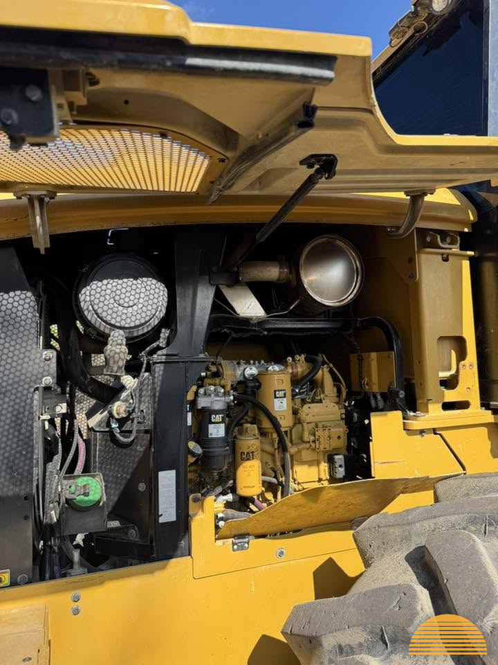 2014 CAT 938K wheel loader photo 6