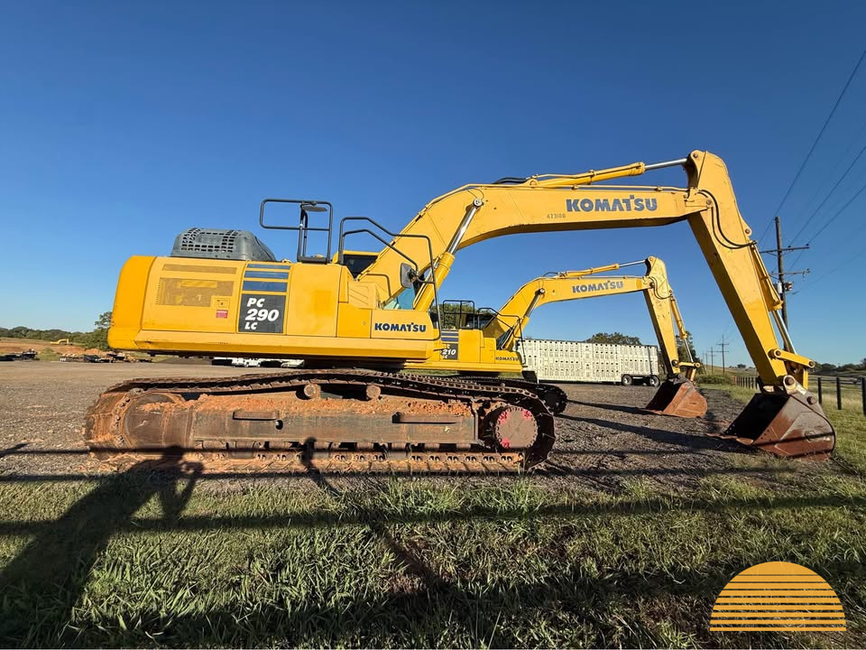 2019 Komatsu PC290LC-11 photo 2