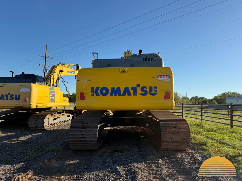 2019 Komatsu PC290LC-11 photo 3