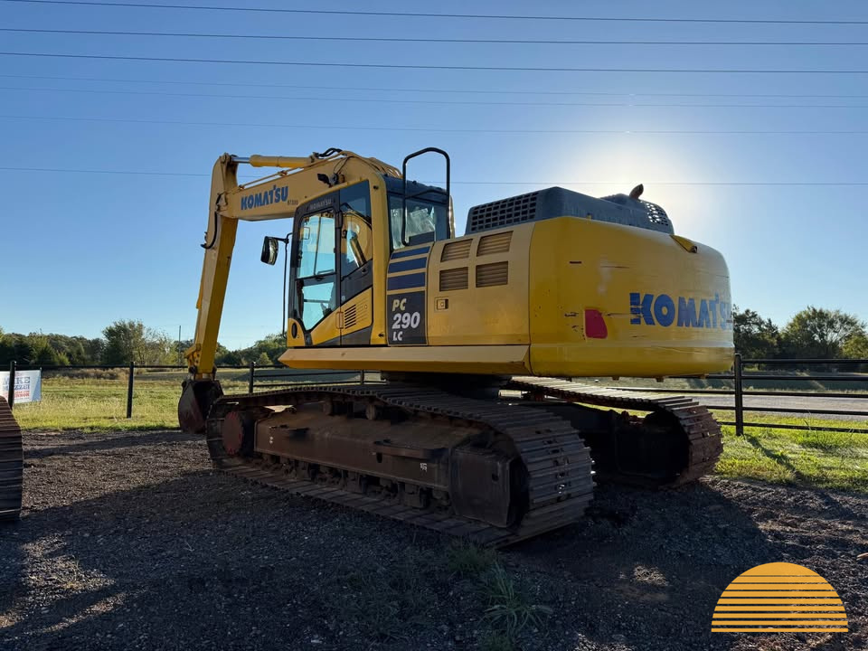 2019 Komatsu PC290LC-11