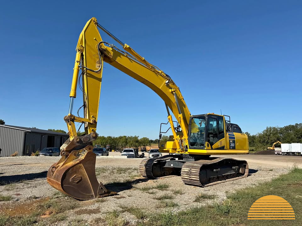 2022 Komatsu PC360LC-11
