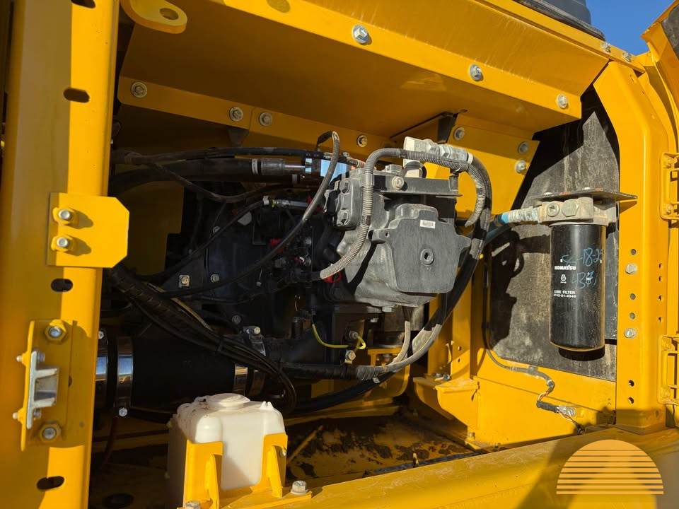 2022 Komatsu PC360LC-11 photo 16