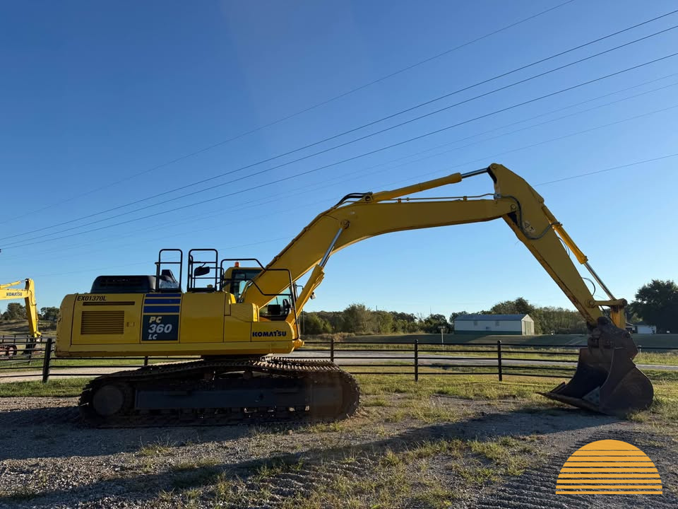 2022 Komatsu PC360LC-11 photo 5