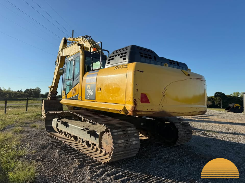 2022 Komatsu PC360LC-11 photo 6