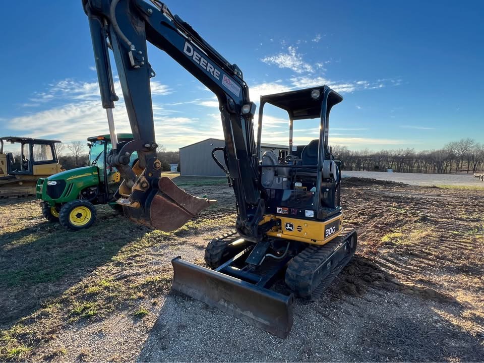 2020 John Deere 30G photo 4
