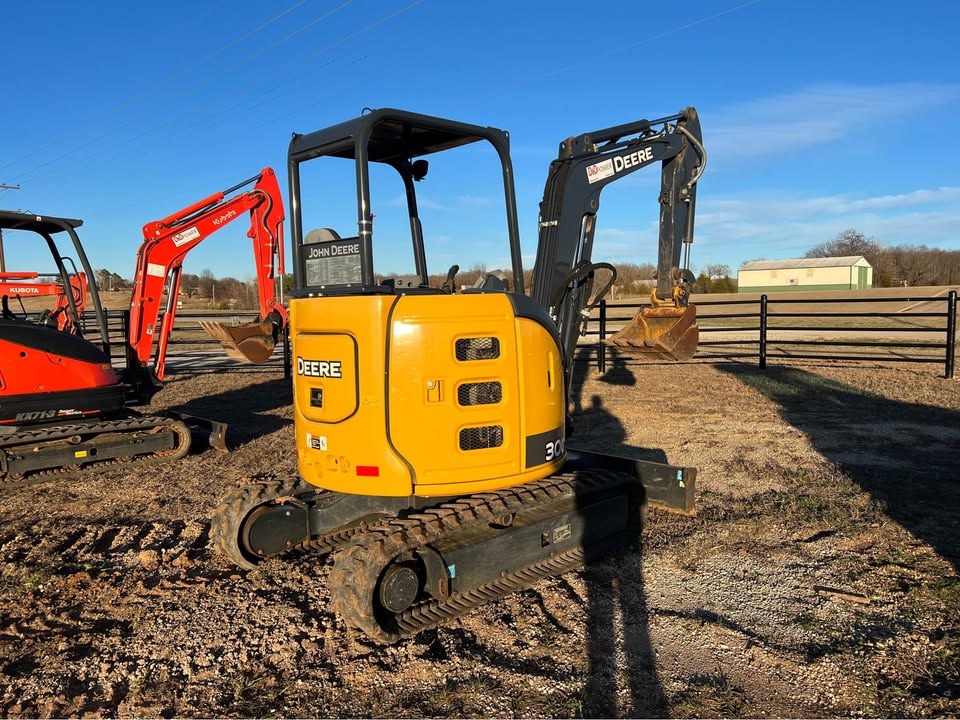 2020 John Deere 30G photo 5