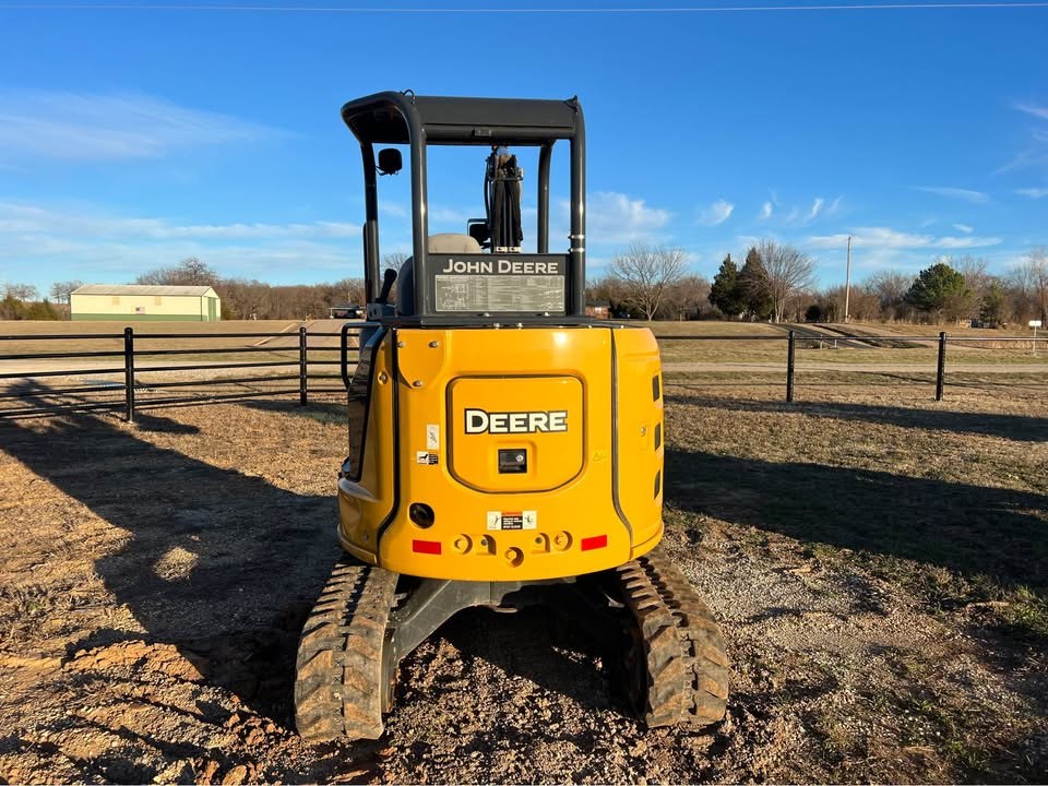 2020 John Deere 30G photo 3