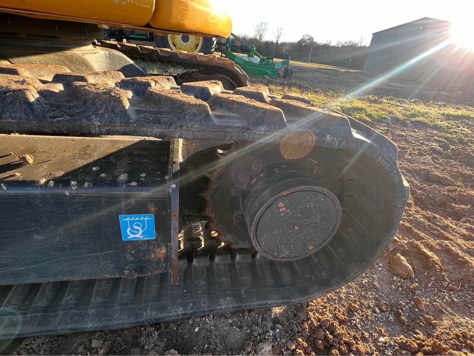 2020 John Deere 30G photo 8
