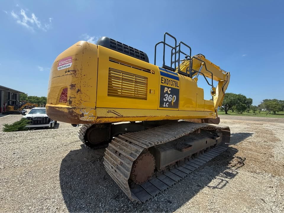 2022 Komatsu PC360 photo 10