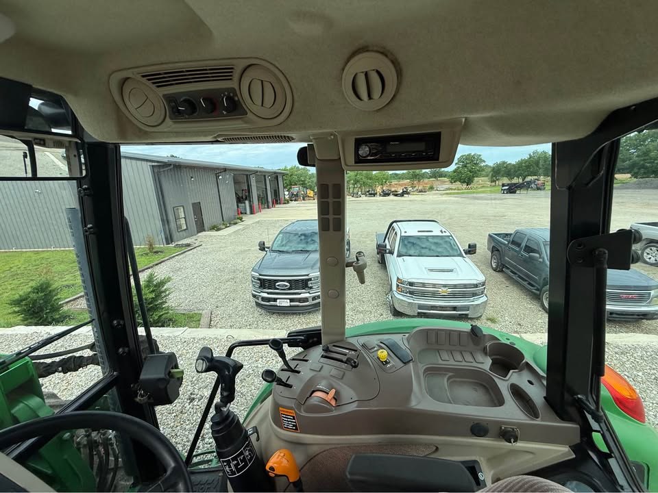 2015 John Deere 6105d 4x4 Tractor photo 16