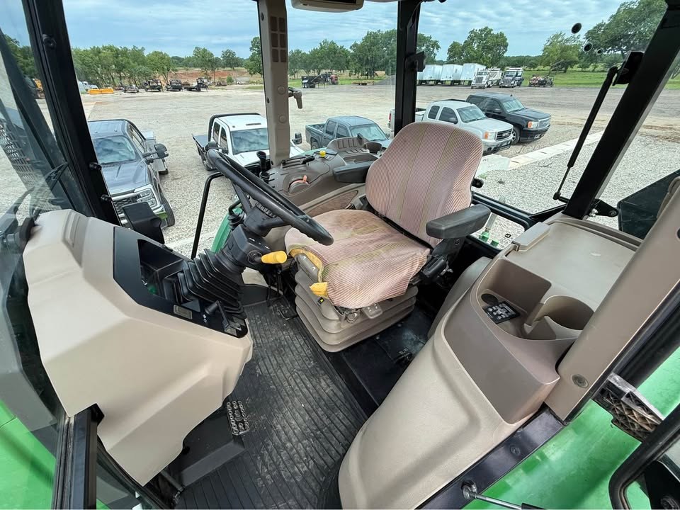 2015 John Deere 6105d 4x4 Tractor photo 14