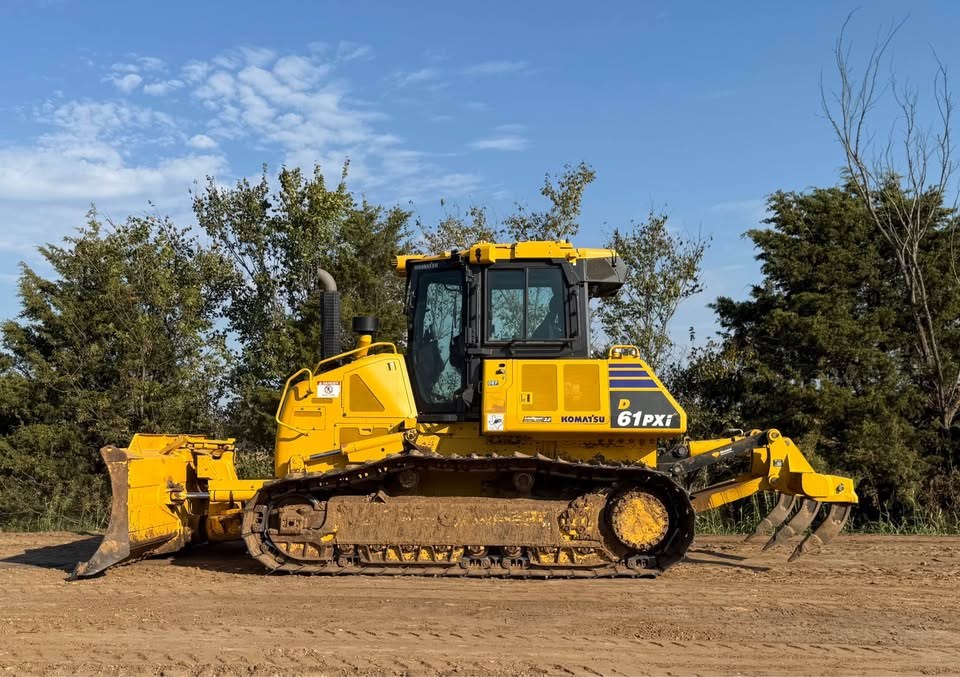 2023 Komatsu D61PXi-24