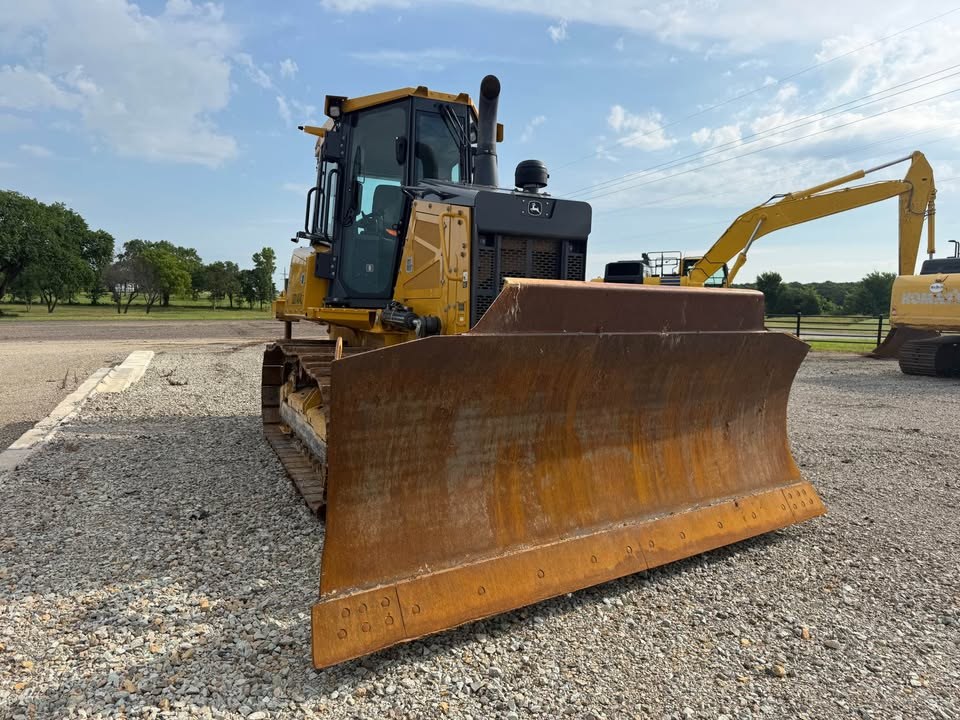 2022 John Deere 700L XLT photo 7