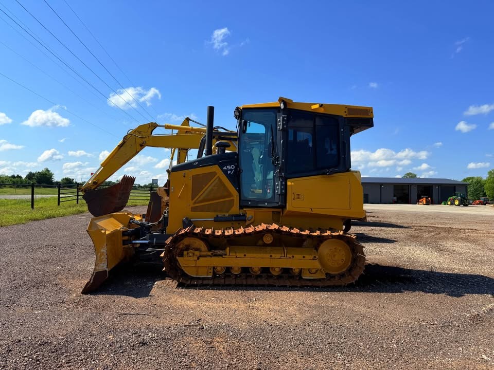 2023 John Deere 450 LGP