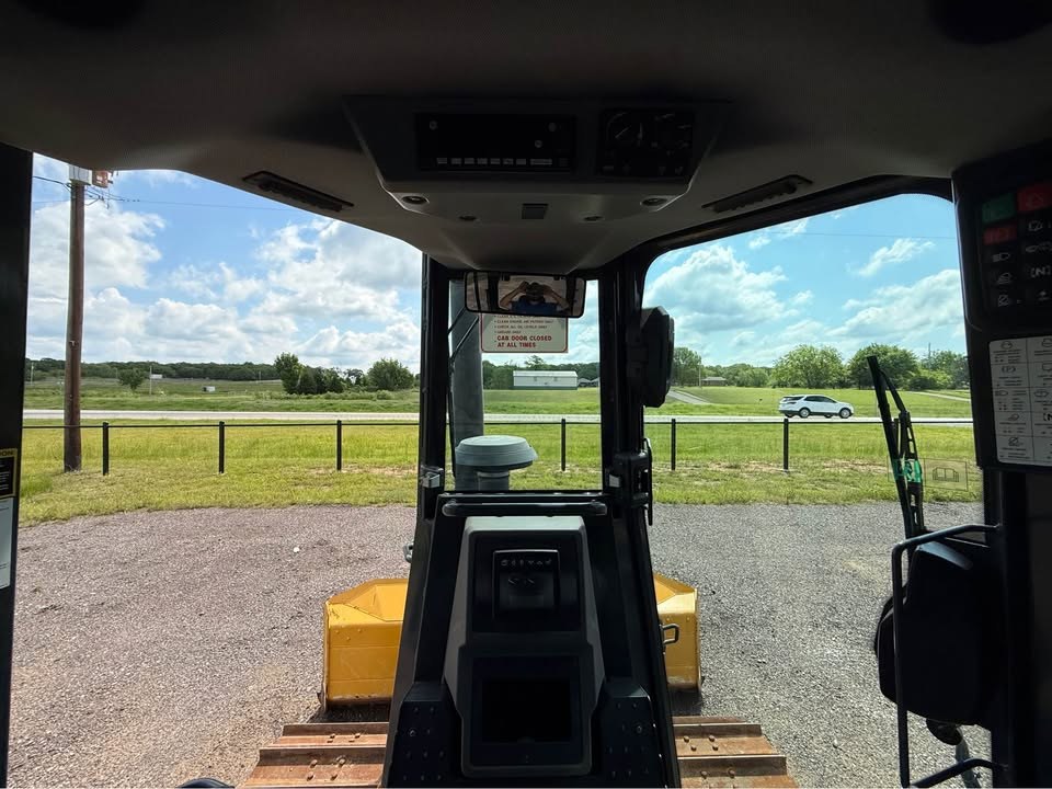 2023 John Deere 450 LGP photo 12