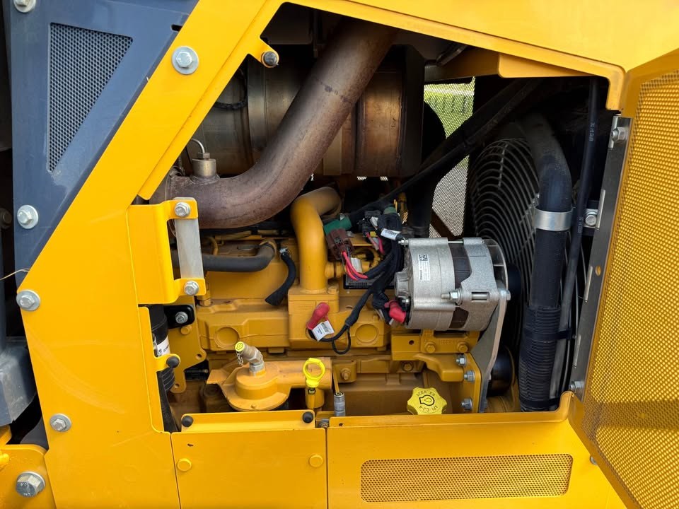 2023 John Deere 450 LGP photo 14