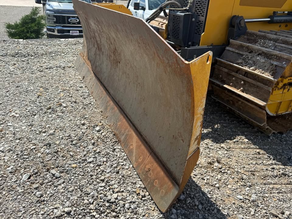 2023 John Deere 450 P-Tier LGP photo 12