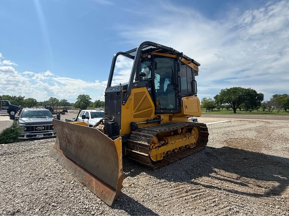 2023 John Deere 450 P-Tier LGP photo 7