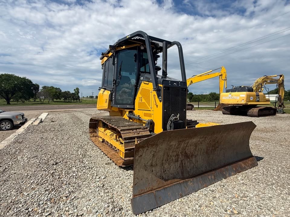 2023 John Deere 450 P-Tier LGP photo 6