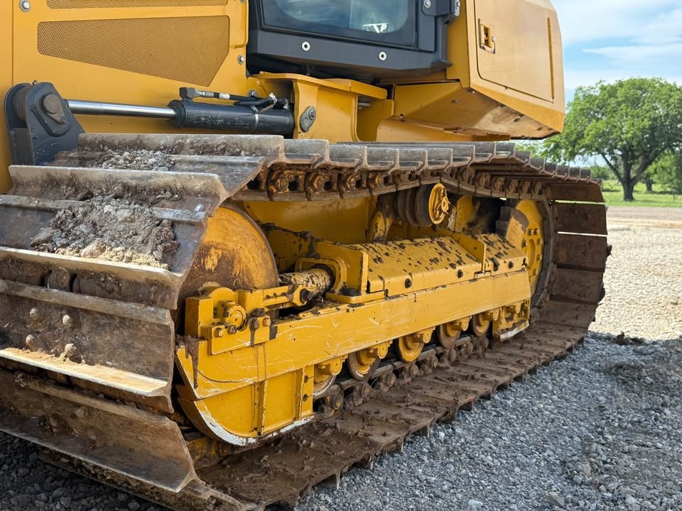 2023 John Deere 450 P-Tier LGP photo 9