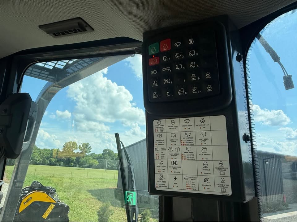 2023 John Deere 450 P-Tier LGP photo 17