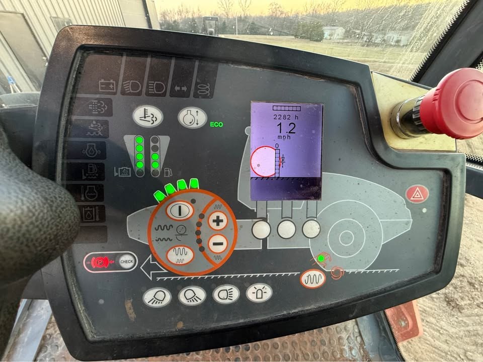 2018 Hamm H12i photo 10
