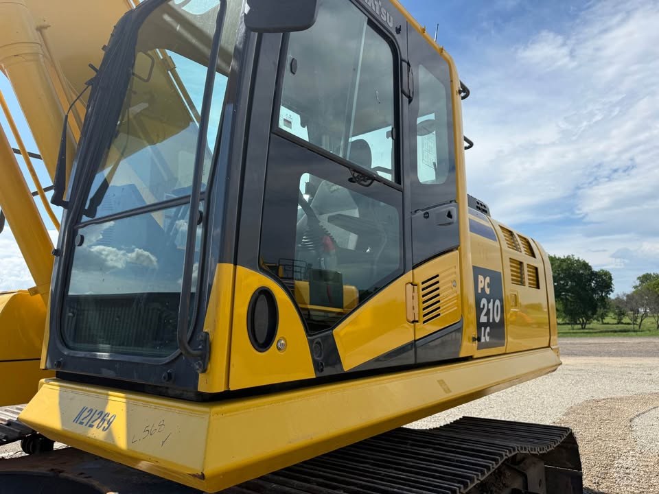2021 Komatsu PC210 LC-11 photo 11