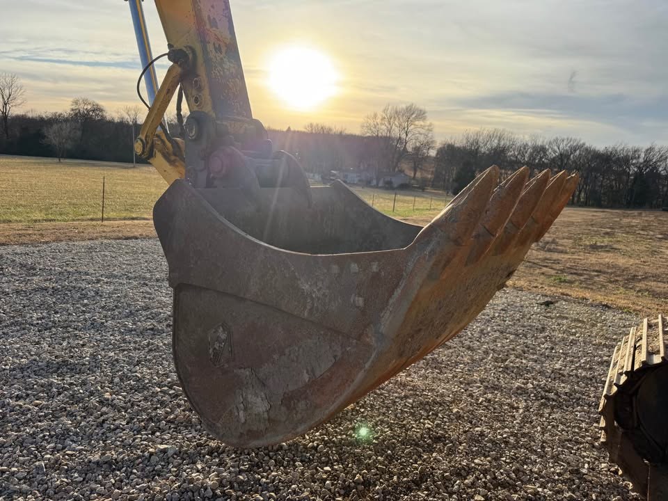 2018 Komatsu PC238US LC-11 photo 10