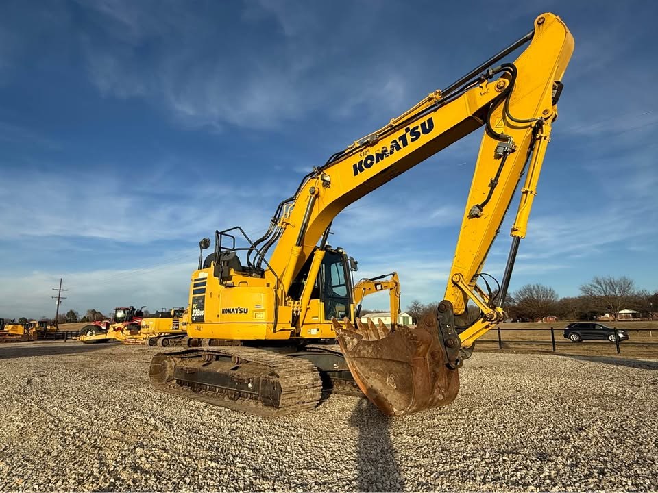 2018 Komatsu PC238US LC-11