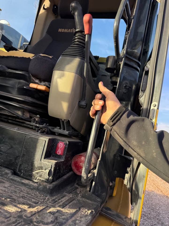 2018 Komatsu PC238US LC-11 photo 11