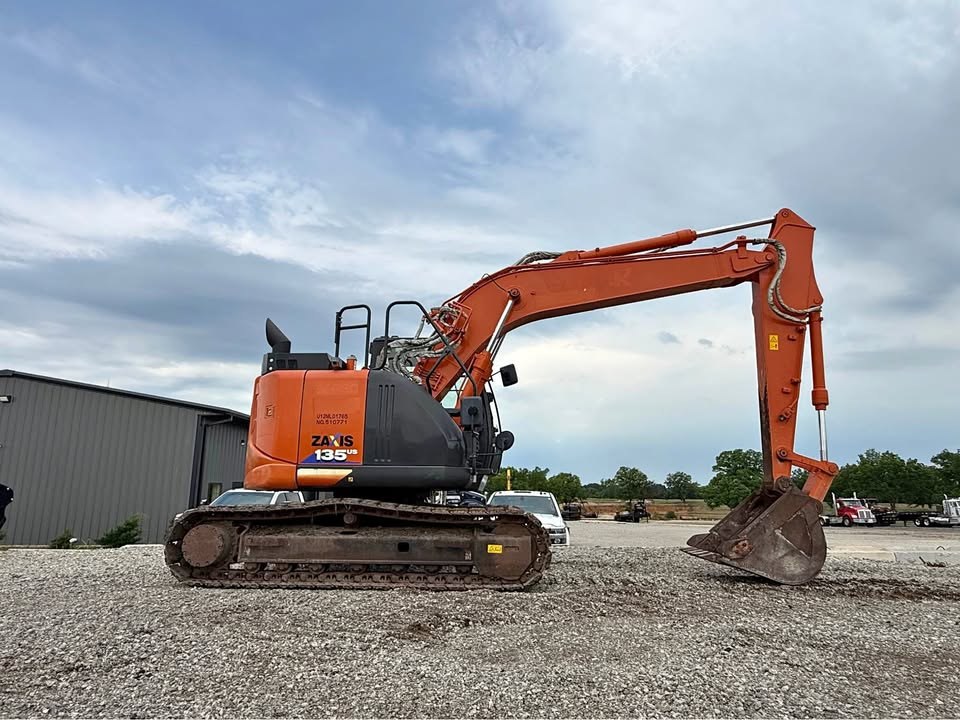 2019 Hitachi ZX135US-6 photo 6
