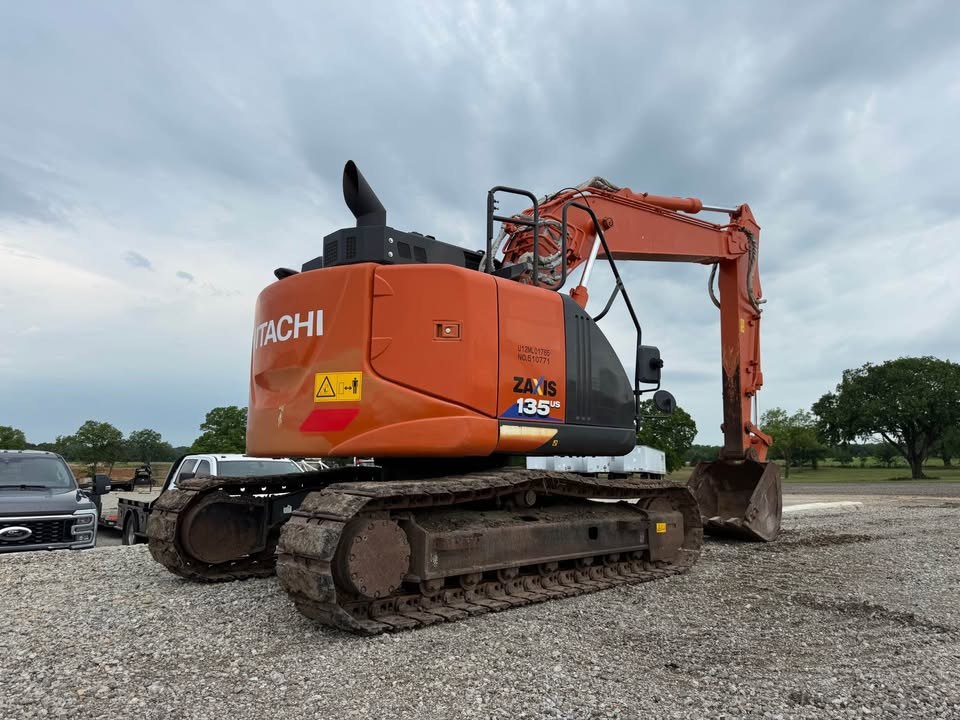 2019 Hitachi ZX135US-6 photo 4